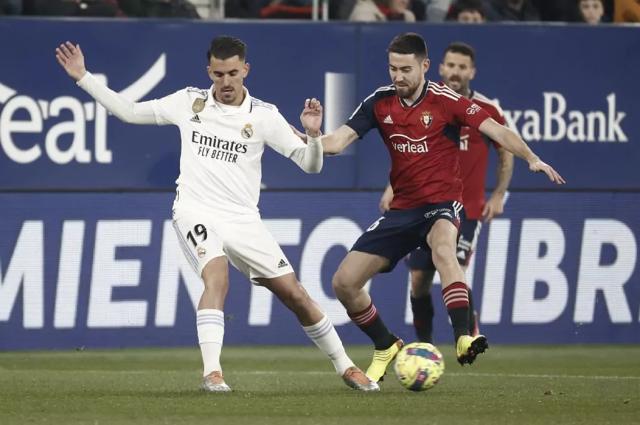 虎扑体育-【西甲】巴尔韦德阿笑齐建功，皇马2比0客胜奥萨苏纳