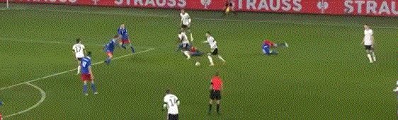 1636667504663018629.gif 动画 (28).gif